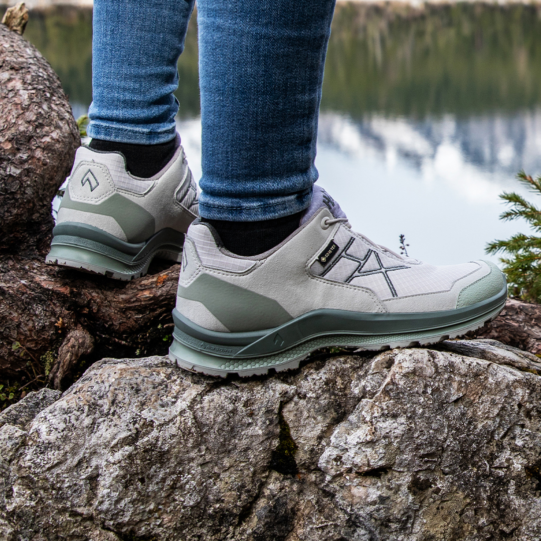 Haix® Damen Black Eagle Adventure 3.0 GTX Ws low snow-sage – Bild 2